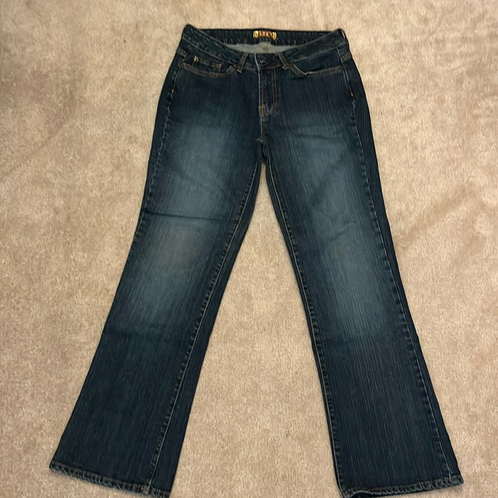 Women's Sarah Jessica Parker boot-cut jeans, SZ 6S.